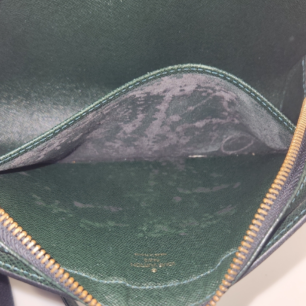 Louis Vuitton Baikal Taiga Wristlet With COA - Picture 7 of 13